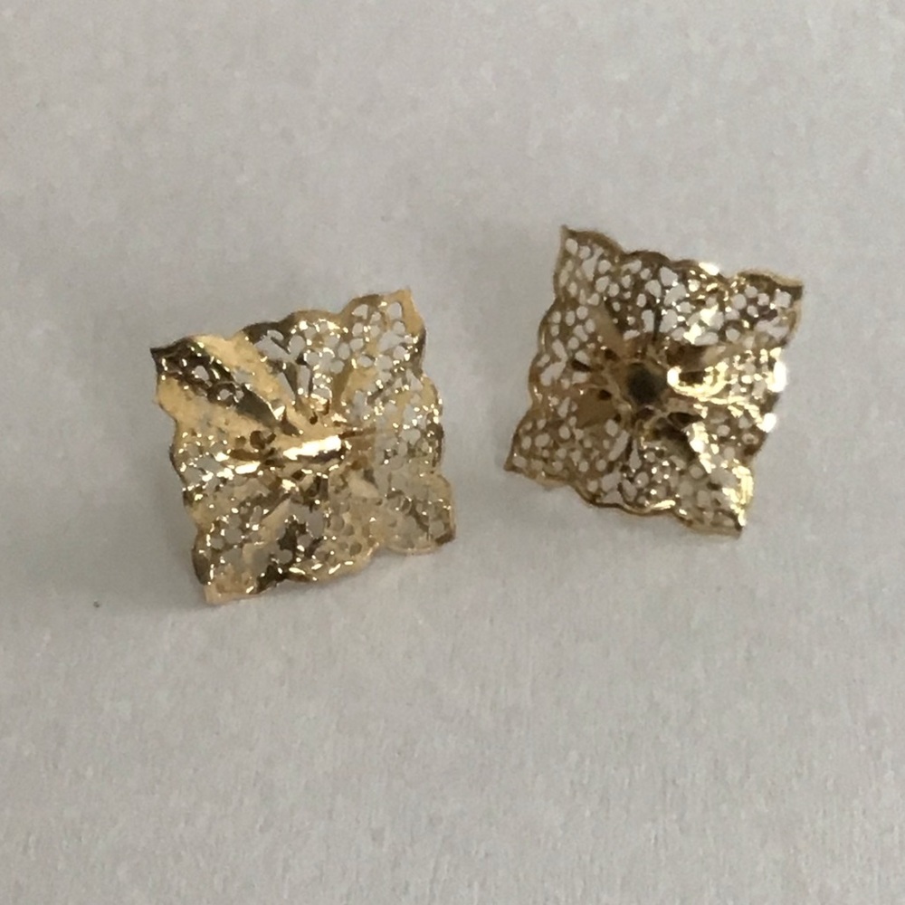 14K Gold Delicate Lace Square Earrings 3/8" JCM